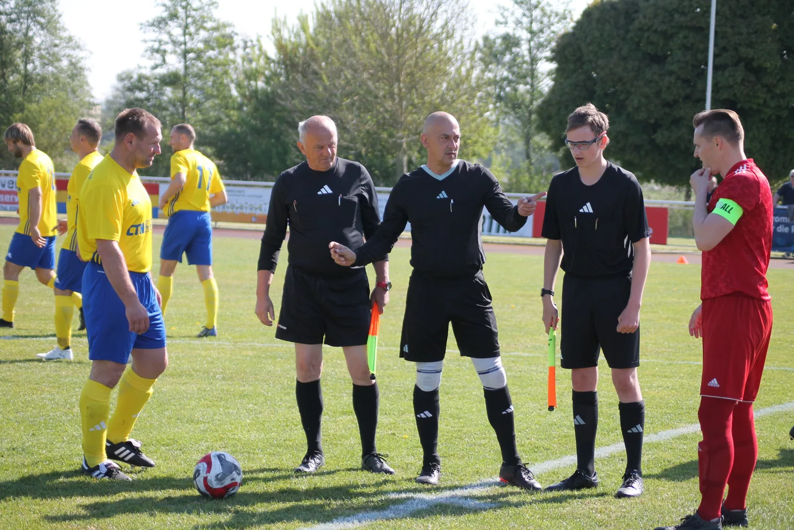 Kreisfußballverband lädt zum Dialog zwischen Schiedsrichtern und Vereinen ein